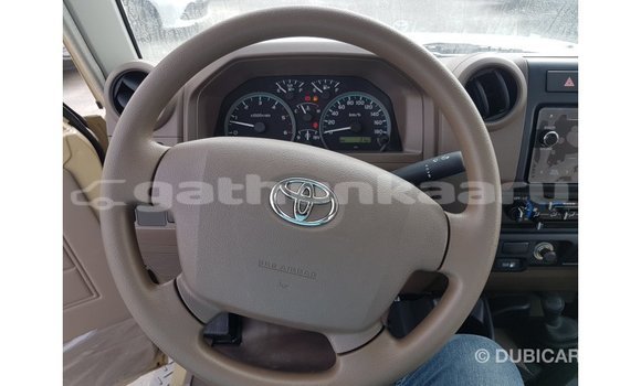 Buy Import Toyota Land Cruiser Beige Car in Import - Dubai in Baa Buy Import Toyota Land Cruiser Beige Car in Import - Dubai in Baa
