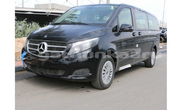 Buy Import Mercedes-Benz 250 Black Car in Import - Dubai in Baa Buy Import Mercedes-Benz 250 Black Car in Import - Dubai in Baa