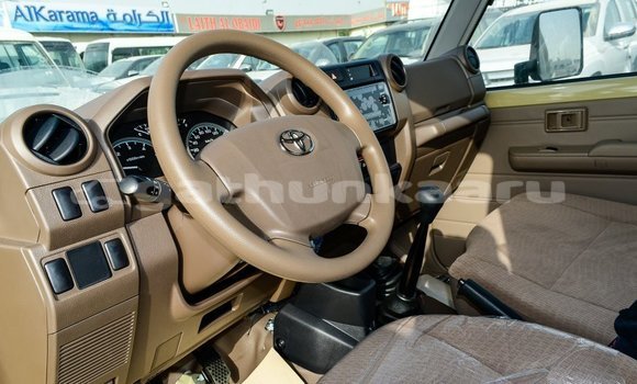 Buy Import Toyota Land Cruiser Beige Car in Import - Dubai in Baa Buy Import Toyota Land Cruiser Beige Car in Import - Dubai in Baa