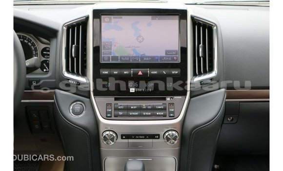 Buy Import Toyota Land Cruiser White Car in Import - Dubai in Baa Buy Import Toyota Land Cruiser White Car in Import - Dubai in Baa