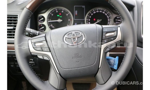 Buy Import Toyota Land Cruiser White Car in Import - Dubai in Baa Buy Import Toyota Land Cruiser White Car in Import - Dubai in Baa