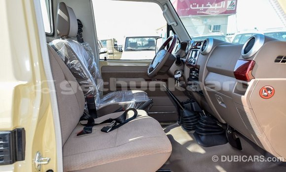 Buy Import Toyota Land Cruiser Beige Car in Import - Dubai in Baa Buy Import Toyota Land Cruiser Beige Car in Import - Dubai in Baa