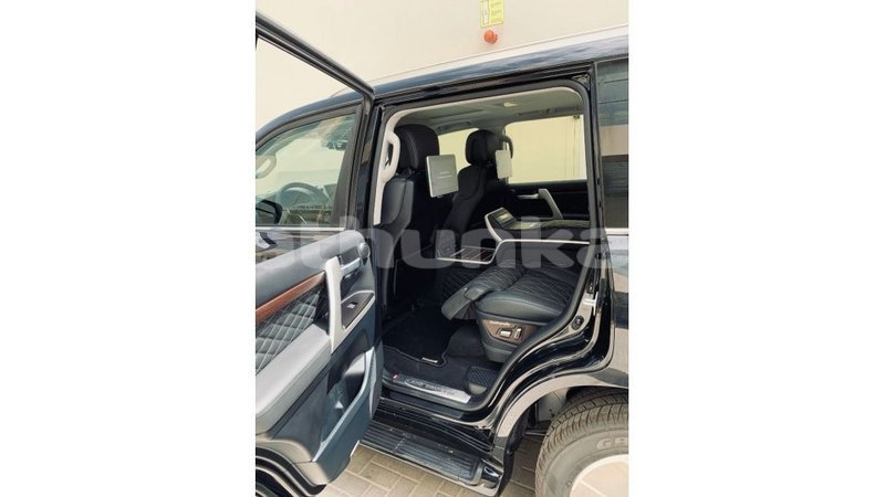 Big with watermark toyota land cruiser baa import dubai 2992