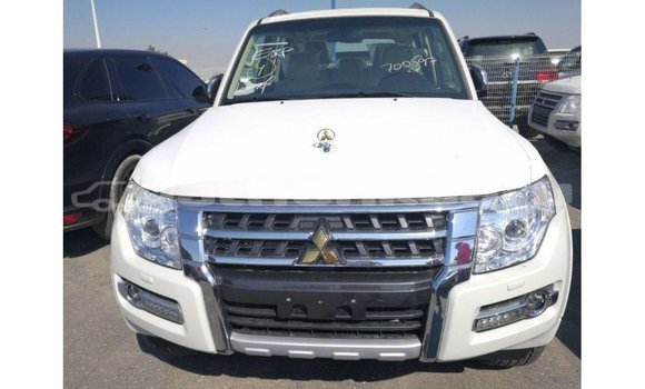 Buy Import Mitsubishi Pajero White Car in Import - Dubai in Baa Buy Import Mitsubishi Pajero White Car in Import - Dubai in Baa