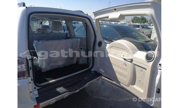 Buy Import Mitsubishi Pajero White Car in Import - Dubai in Baa Buy Import Mitsubishi Pajero White Car in Import - Dubai in Baa