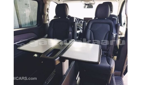 Buy Import Mercedes-Benz 250 Black Car in Import - Dubai in Baa Buy Import Mercedes-Benz 250 Black Car in Import - Dubai in Baa