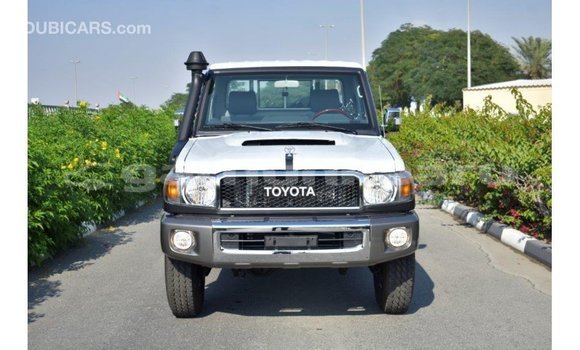 Buy Import Toyota Land Cruiser Other Car in Import - Dubai in Baa Buy Import Toyota Land Cruiser Other Car in Import - Dubai in Baa