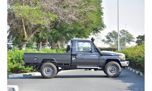 Buy Import Toyota Land Cruiser Other Car in Import - Dubai in Baa Buy Import Toyota Land Cruiser Other Car in Import - Dubai in Baa