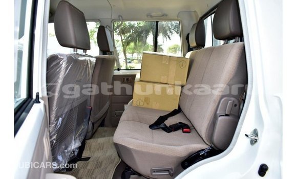 Buy Import Toyota Land Cruiser White Car in Import - Dubai in Baa Buy Import Toyota Land Cruiser White Car in Import - Dubai in Baa