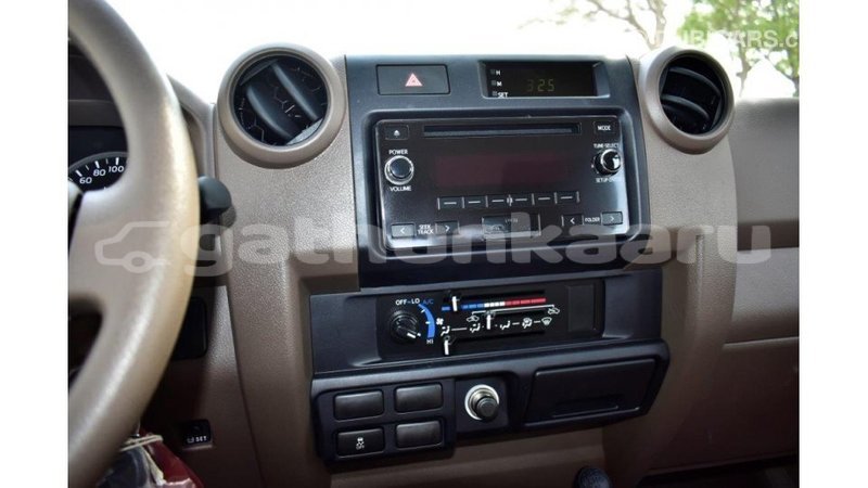 Big with watermark toyota land cruiser baa import dubai 3031