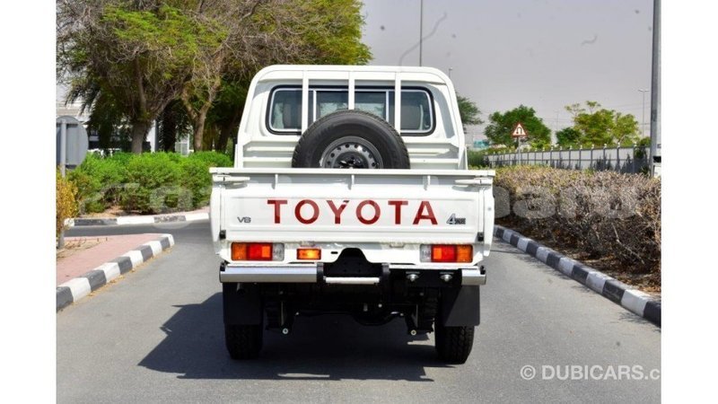 Big with watermark toyota land cruiser baa import dubai 3031