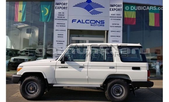 Buy Import Toyota Land Cruiser White Car in Import - Dubai in Baa Buy Import Toyota Land Cruiser White Car in Import - Dubai in Baa