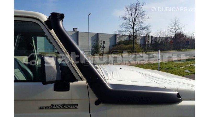 Big with watermark toyota land cruiser baa import dubai 3034