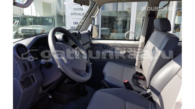 Big with watermark toyota land cruiser baa import dubai 3034