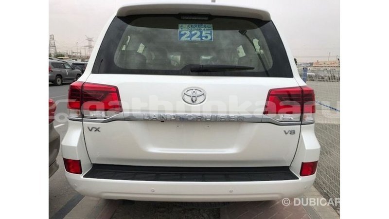 Big with watermark toyota land cruiser baa import dubai 3036