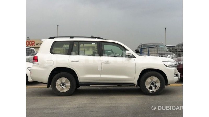 Big with watermark toyota land cruiser baa import dubai 3036