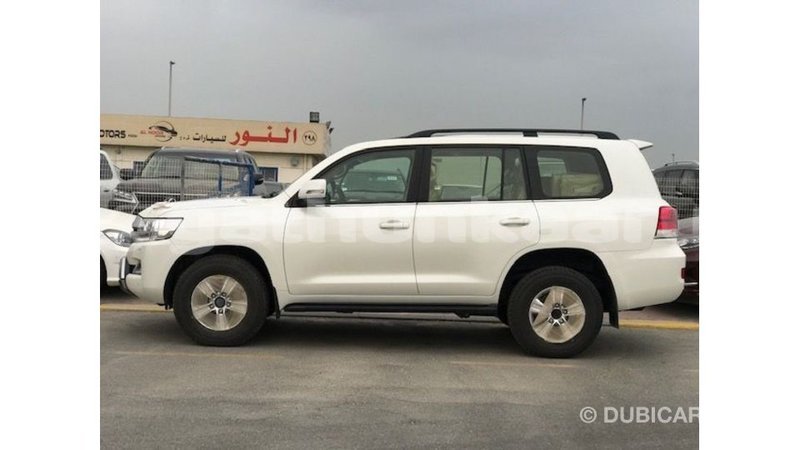 Big with watermark toyota land cruiser baa import dubai 3036