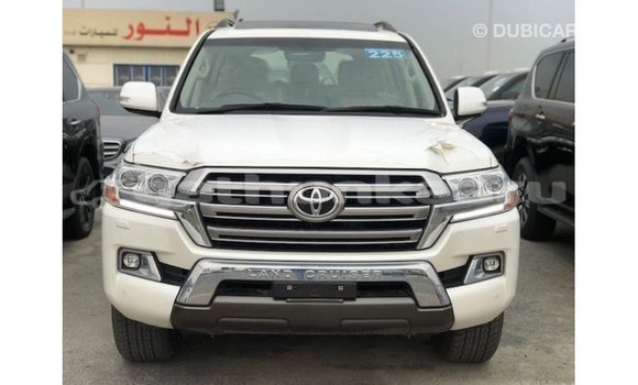 Buy Import Toyota Land Cruiser White Car in Import - Dubai in Baa Buy Import Toyota Land Cruiser White Car in Import - Dubai in Baa