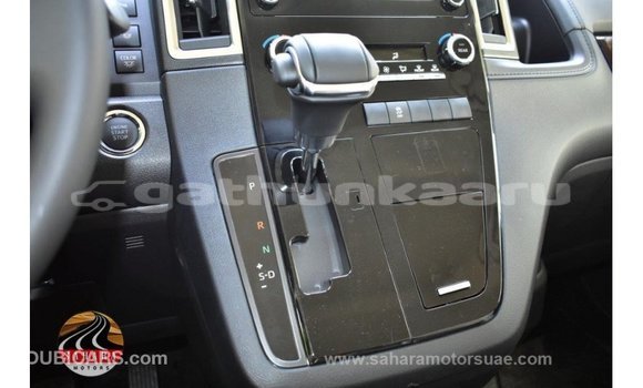 Buy Import Toyota Granvia White Car in Import - Dubai in Baa Buy Import Toyota Granvia White Car in Import - Dubai in Baa