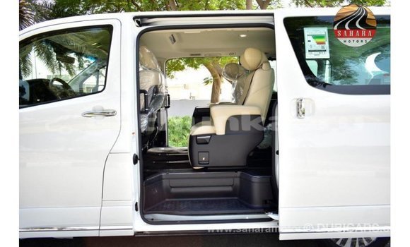 Buy Import Toyota Granvia White Car in Import - Dubai in Baa Buy Import Toyota Granvia White Car in Import - Dubai in Baa