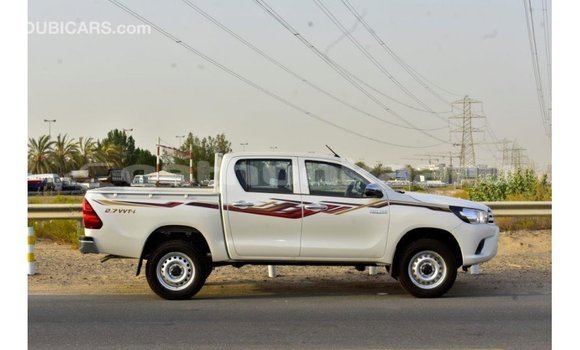 Buy Import Toyota Hilux White Car in Import - Dubai in Baa Buy Import Toyota Hilux White Car in Import - Dubai in Baa
