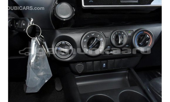 Buy Import Toyota Hilux White Car in Import - Dubai in Baa Buy Import Toyota Hilux White Car in Import - Dubai in Baa