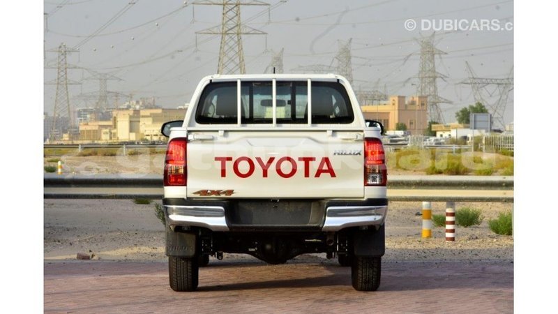 Big with watermark toyota hilux baa import dubai 3044