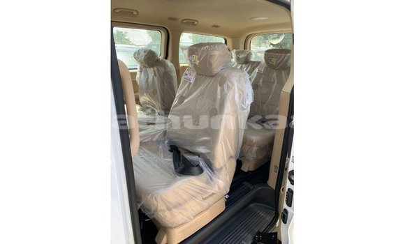 Buy Import Hyundai Chorus White Truck in Import - Dubai in Baa Buy Import Hyundai Chorus White Truck in Import - Dubai in Baa