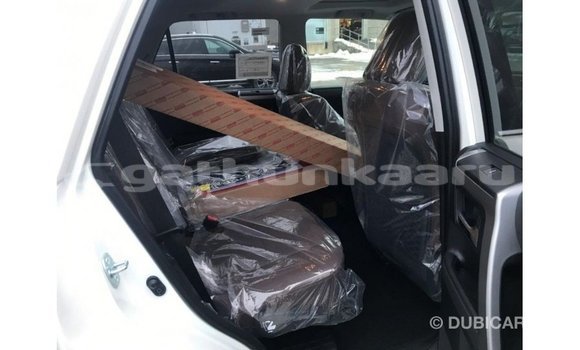 Buy Import Toyota 4Runner White Car in Import - Dubai in Baa Buy Import Toyota 4Runner White Car in Import - Dubai in Baa
