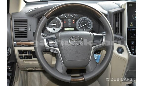 Buy Import Toyota Land Cruiser White Car in Import - Dubai in Baa Buy Import Toyota Land Cruiser White Car in Import - Dubai in Baa