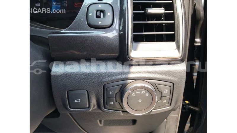 Big with watermark ford ranger baa import dubai 3055