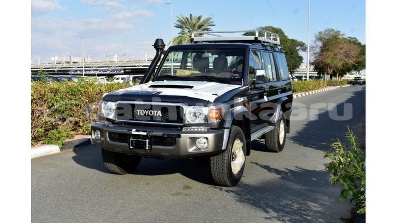 Big with watermark toyota land cruiser baa import dubai 3056
