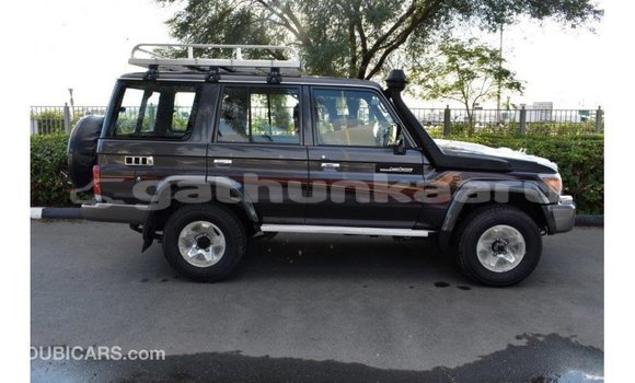 Buy Import Toyota Land Cruiser Other Car in Import - Dubai in Baa Buy Import Toyota Land Cruiser Other Car in Import - Dubai in Baa