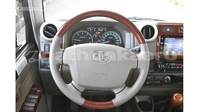 Big with watermark toyota land cruiser baa import dubai 3056