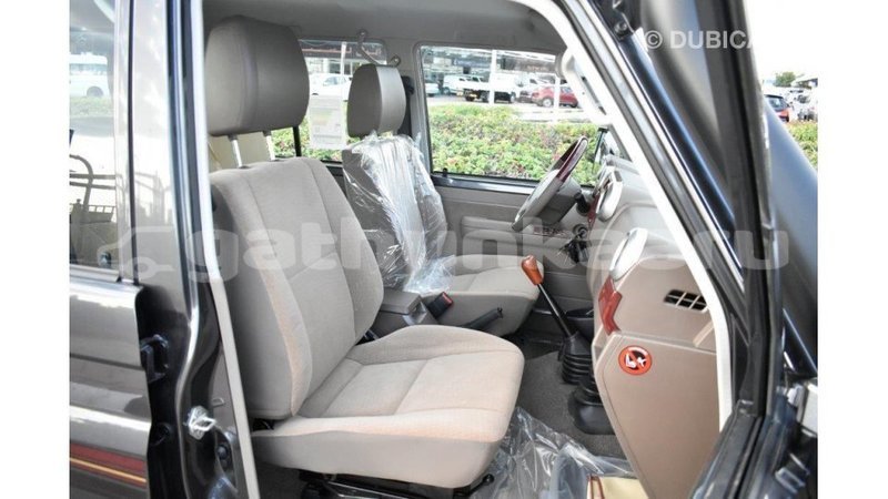 Big with watermark toyota land cruiser baa import dubai 3056