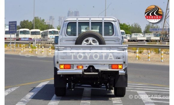 Buy Import Toyota Land Cruiser Other Car in Import - Dubai in Baa Buy Import Toyota Land Cruiser Other Car in Import - Dubai in Baa