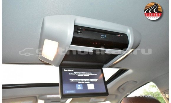 Buy Import Toyota Sequoia White Car in Import - Dubai in Baa Buy Import Toyota Sequoia White Car in Import - Dubai in Baa