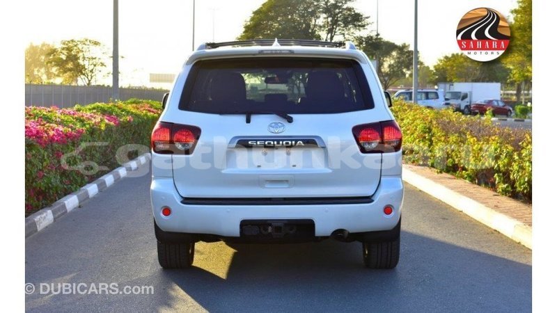 Big with watermark toyota sequoia baa import dubai 3058