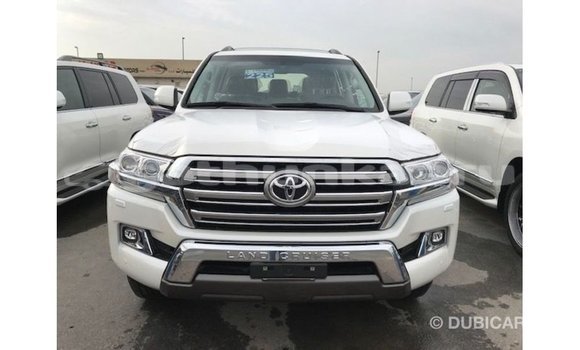 Buy Import Toyota Land Cruiser White Car in Import - Dubai in Baa Buy Import Toyota Land Cruiser White Car in Import - Dubai in Baa