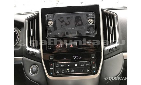 Buy Import Toyota Land Cruiser White Car in Import - Dubai in Baa Buy Import Toyota Land Cruiser White Car in Import - Dubai in Baa