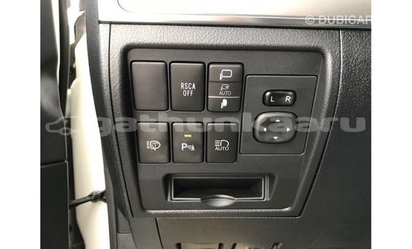 Buy Import Toyota Land Cruiser White Car in Import - Dubai in Baa Buy Import Toyota Land Cruiser White Car in Import - Dubai in Baa