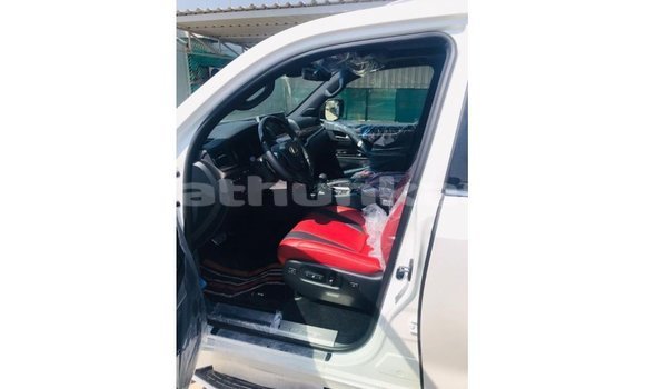 Buy Import Lexus LX White Car in Import - Dubai in Baa Buy Import Lexus LX White Car in Import - Dubai in Baa