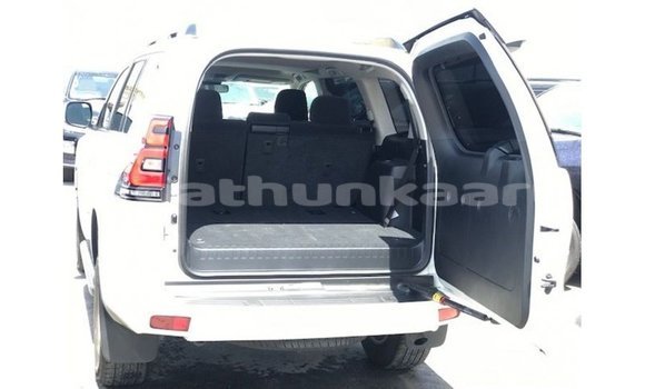 Buy Import Toyota Prado White Car in Import - Dubai in Baa Buy Import Toyota Prado White Car in Import - Dubai in Baa