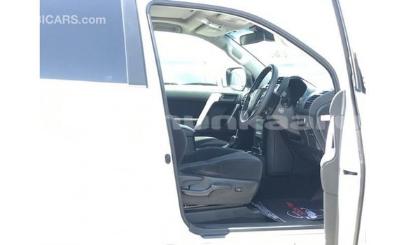 Buy Import Toyota Prado White Car in Import - Dubai in Baa Buy Import Toyota Prado White Car in Import - Dubai in Baa