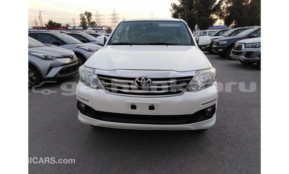 Buy Import Toyota Fortuner White Car in Import - Dubai in Baa Buy Import Toyota Fortuner White Car in Import - Dubai in Baa