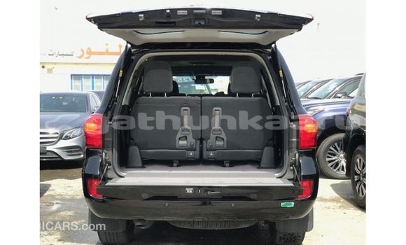 Buy Import Toyota Land Cruiser Black Car in Import - Dubai in Baa Buy Import Toyota Land Cruiser Black Car in Import - Dubai in Baa