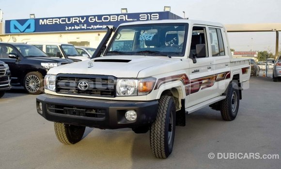 Buy Import Toyota Land Cruiser White Car in Import - Dubai in Baa Buy Import Toyota Land Cruiser White Car in Import - Dubai in Baa