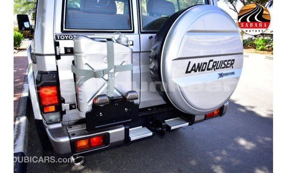 Buy Import Toyota Land Cruiser Other Car in Import - Dubai in Baa Buy Import Toyota Land Cruiser Other Car in Import - Dubai in Baa