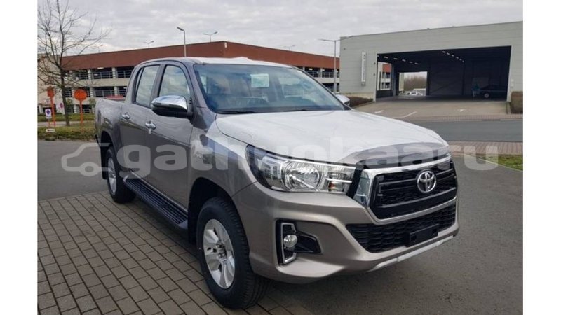 Big with watermark toyota hilux baa import dubai 3086