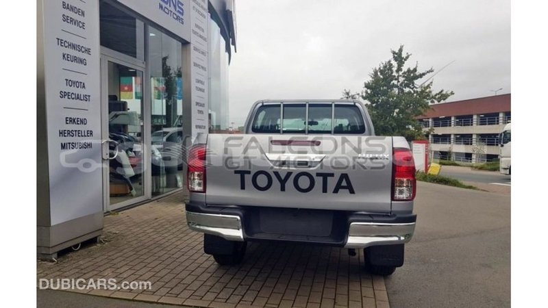 Big with watermark toyota hilux baa import dubai 3086